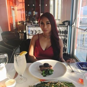 Meet your Posher, Angela